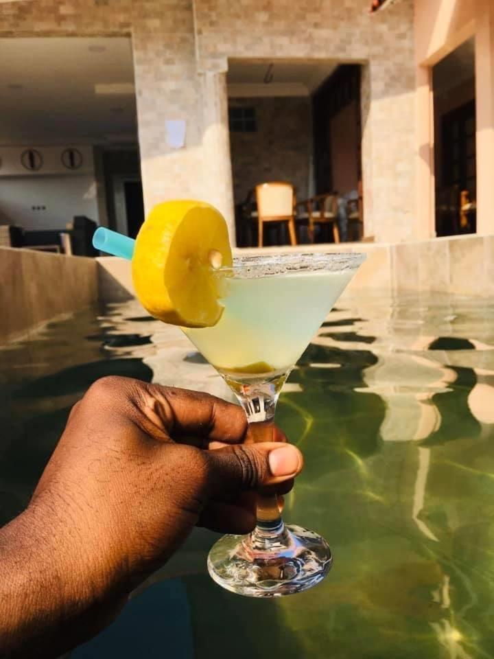Residence Hoteliere Le Jomonia Libreville Eksteriør bilde
