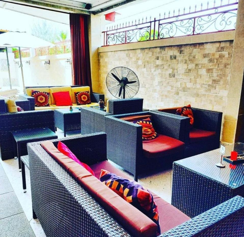 Residence Hoteliere Le Jomonia Libreville Eksteriør bilde